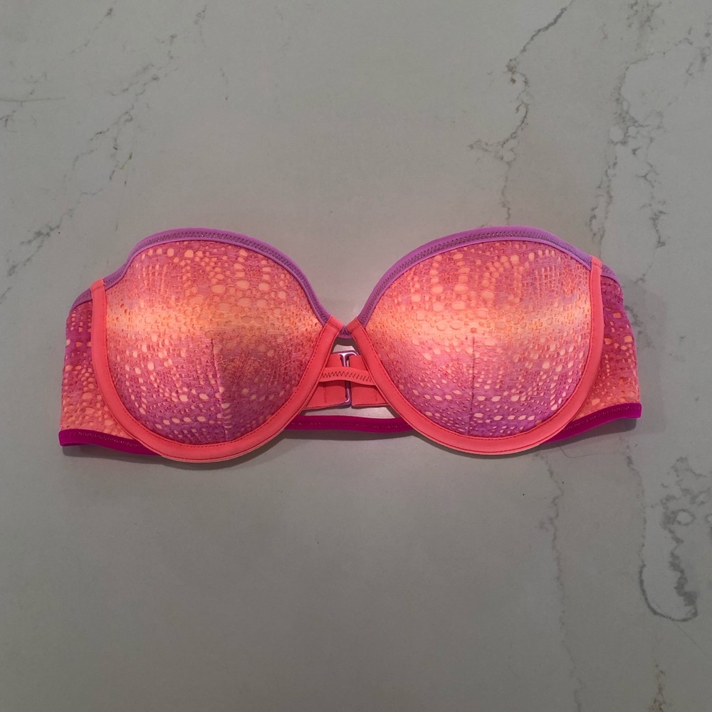 Victoria’s Secret bathing suit top